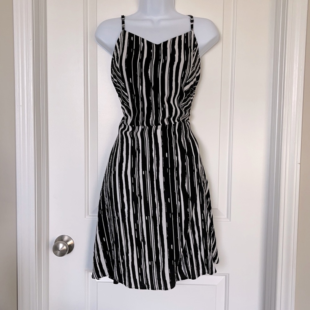 Black and white summer dress